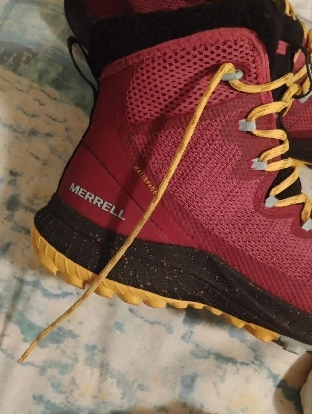 Merrell Women's Rose Knit Winter Boots with Yellow Laces and Black Collar